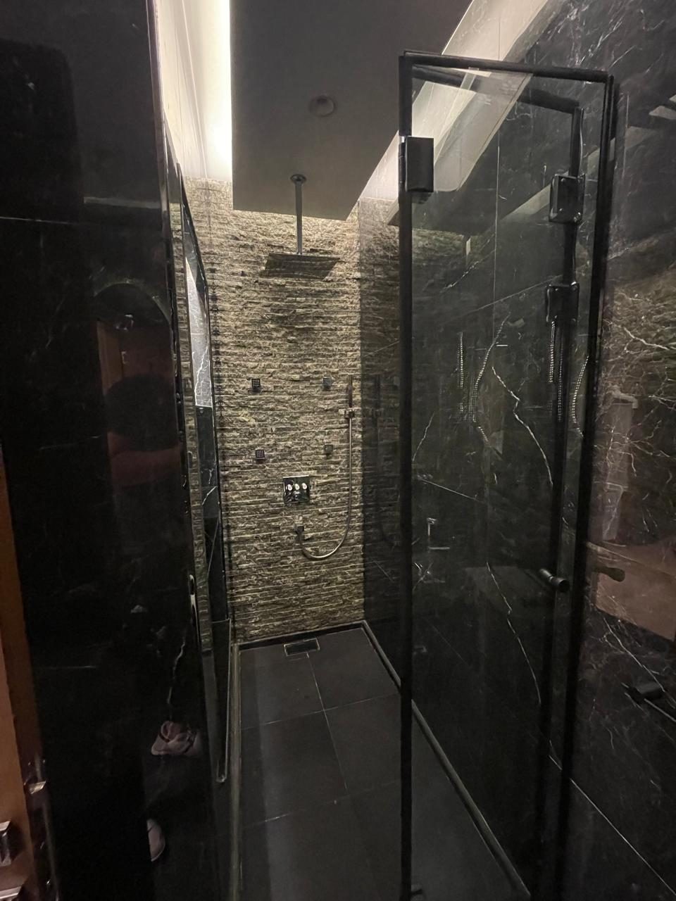 Bright Interiors finishing work: bathroom walkin shower